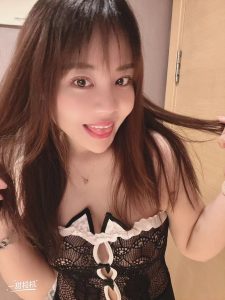 粉嫩丰满大波妹照片真实可靠